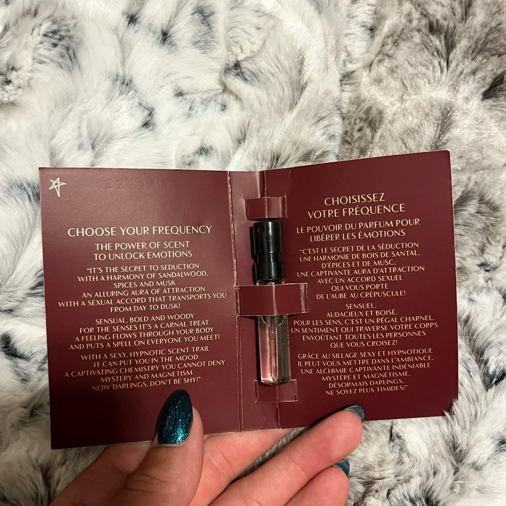 Charlotte Tilbury Fragrance Sample with Black Vial - Picture 2 of 3